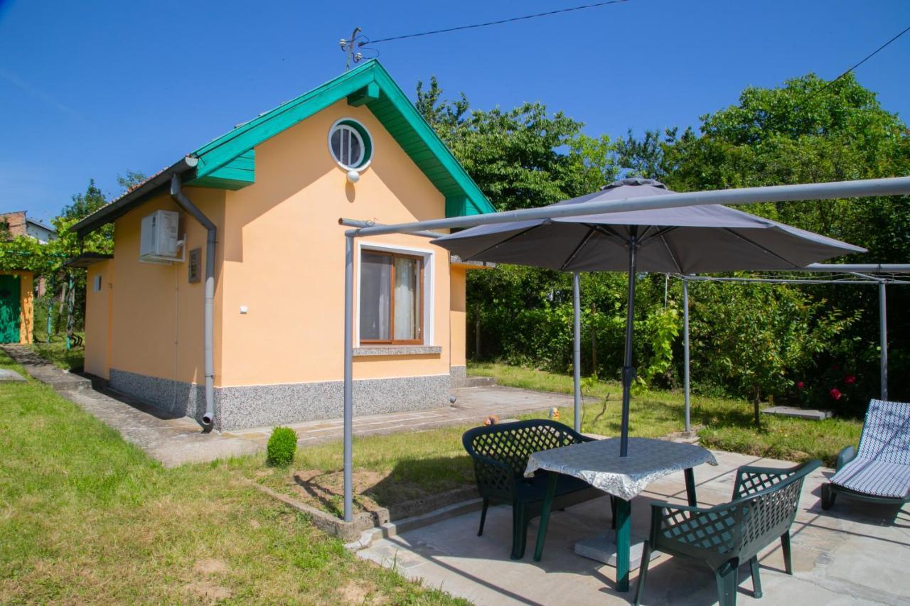 Holiday Home Milkovci Gabrovo Eksteriør bilde