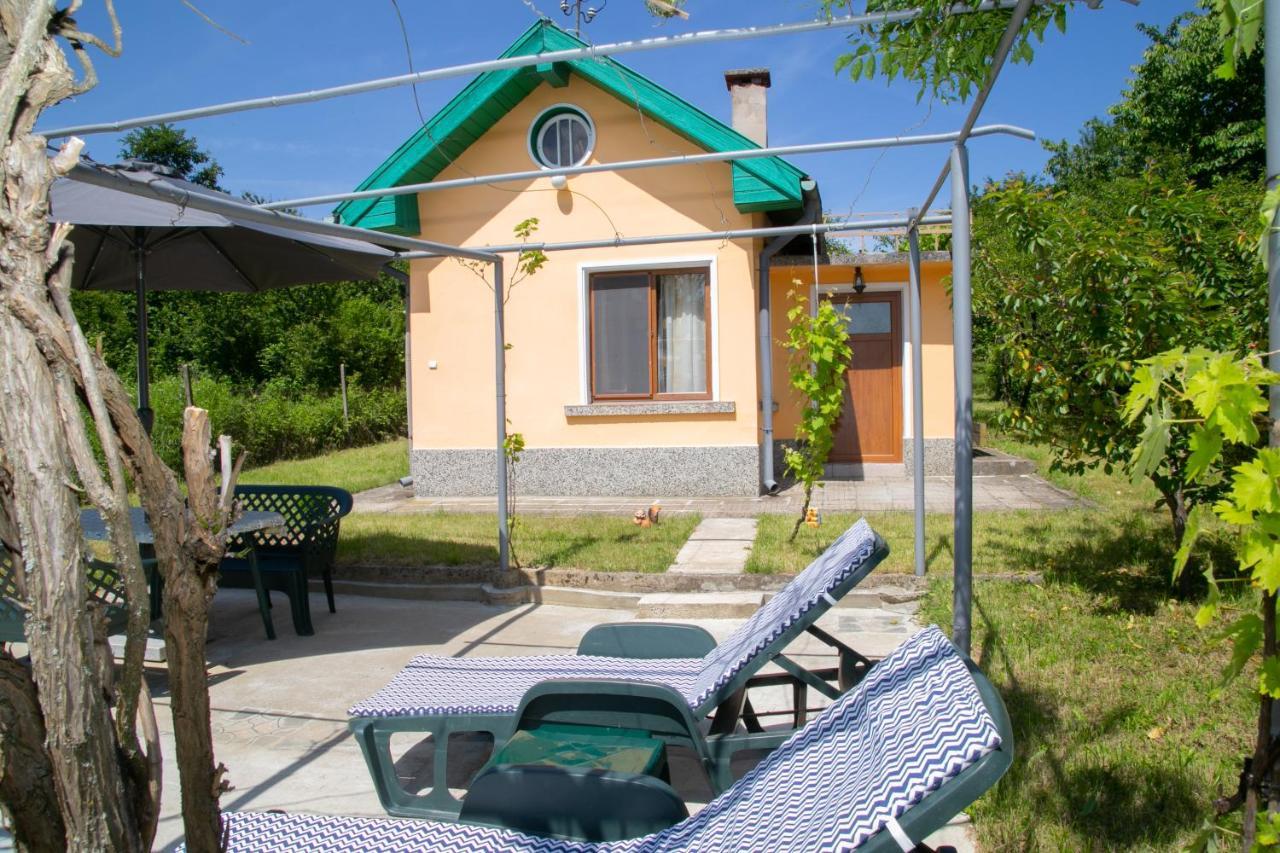 Holiday Home Milkovci Gabrovo Eksteriør bilde